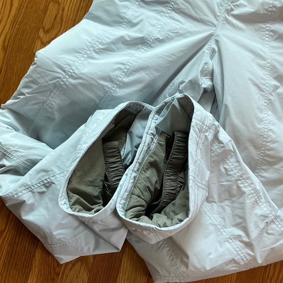 Free People Sunday Skies Pants Ski Pants $398 Med Arctic Snow NWT - Picture 15 of 16